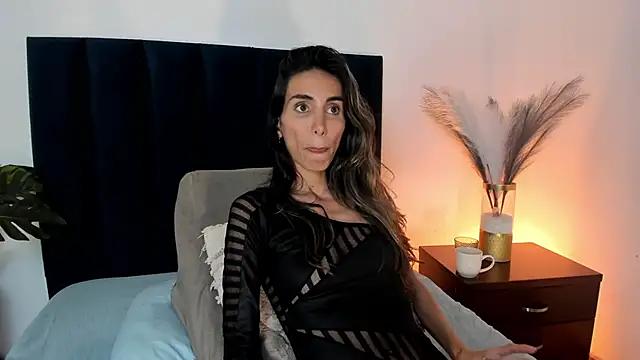 Nina_Cavaali from StripChat