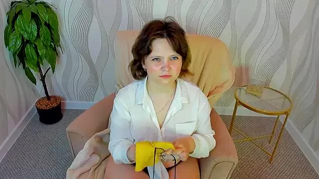 Nina_Lunaa webcams show profile image 