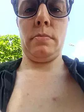 Nina_vallon from StripChat