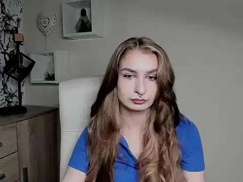NinaBlond1 from StripChat