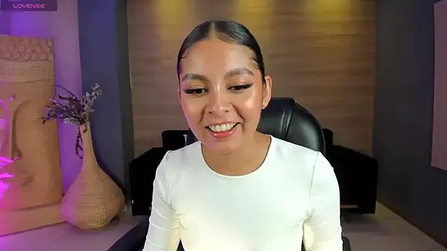 NinaBlum from StripChat