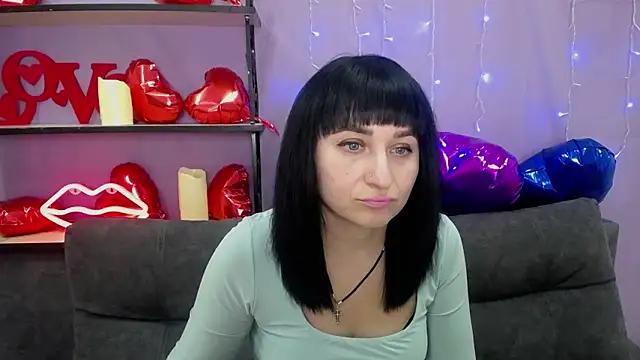 NinaFlawlees from StripChat