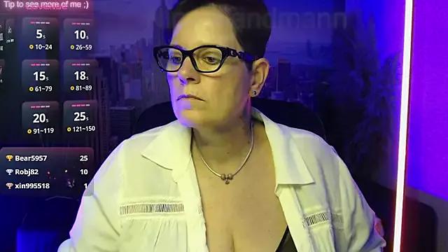 ninarandmann from StripChat