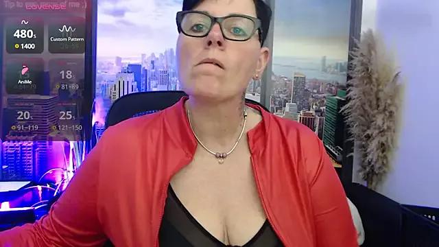 ninarandmann from StripChat is Freechat