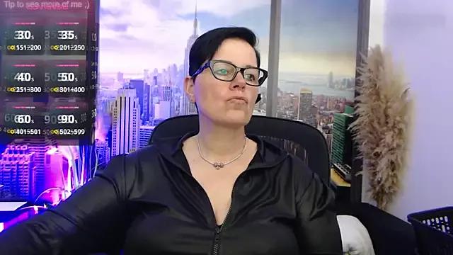 ninarandmann from StripChat