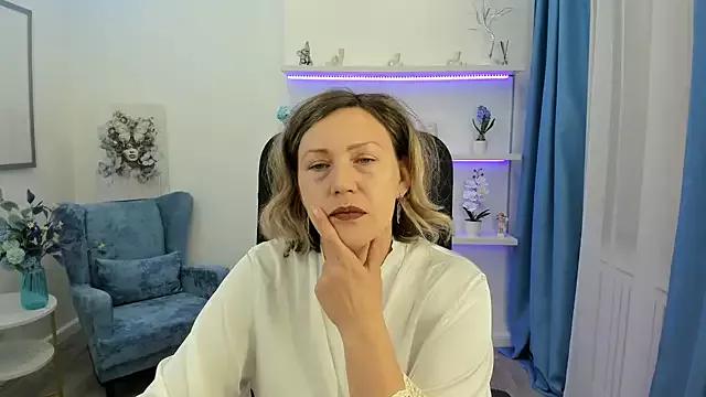 NinaStarle from StripChat