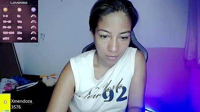 ninatiny from StripChat