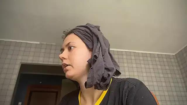 NinaVI from StripChat is Freechat