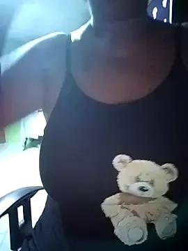 Ninus7 from StripChat