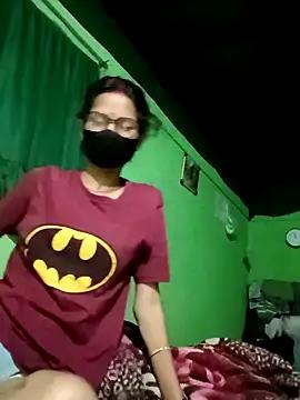 Nissu_Maarbda from StripChat