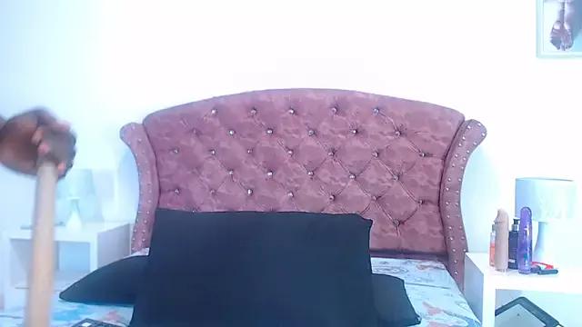 NnickyLondon from StripChat