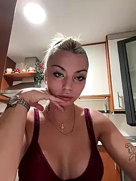 Photos of NoeliaGarcia17 from StripChat is Freechat