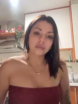 Noeliagglow webcams show profile image 