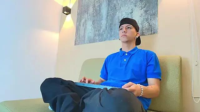 NOHA_CRAYG webcams show profile image 