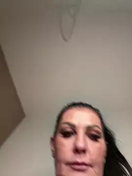 Nola_Luxx-offiziell from StripChat is Freechat