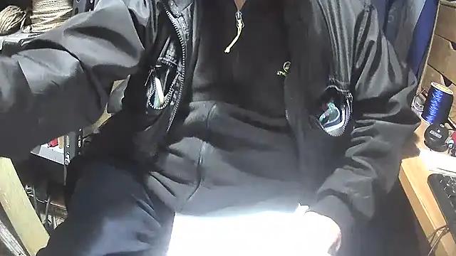 nonnomaturobisex from StripChat