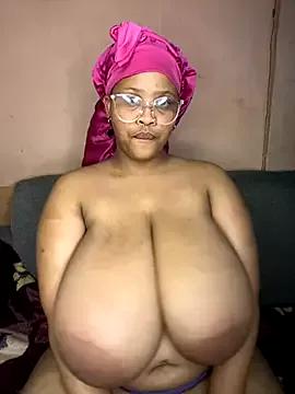 NonoGotBoobies from StripChat