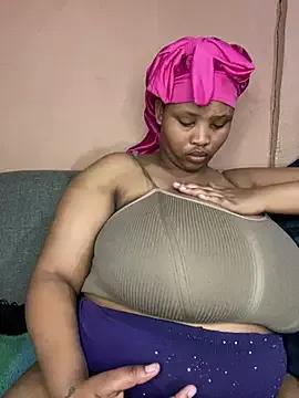 NonoGotBoobies from StripChat