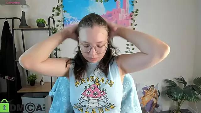 Nuura_Moore from StripChat is Freechat