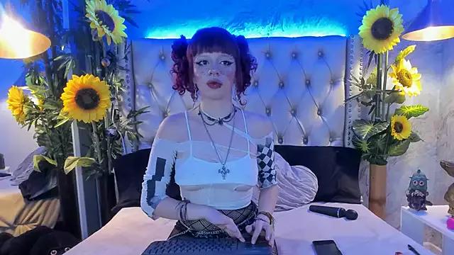 NyssaWood from StripChat