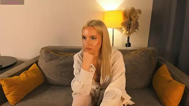OdeliaAven from StripChat is Freechat