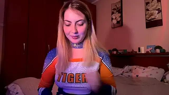 okapiClaire from StripChat is Freechat
