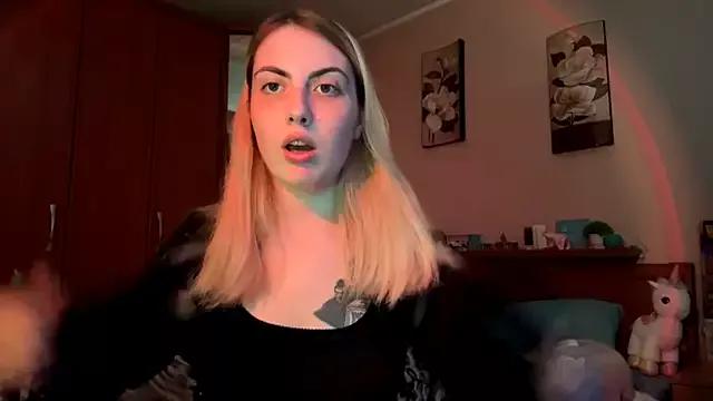 okapiClaire from StripChat is Freechat