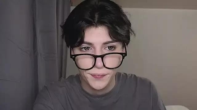 Photos of Oliver_star_boy_ from StripChat is Freechat