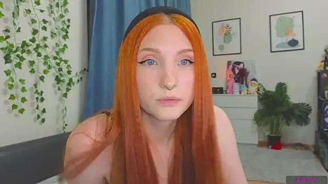 Discover our girls online shows and discover the company of countless livestreamers, with stunning shapes, sex toys and more.