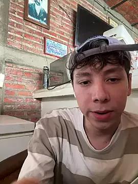 Omaaaaaaa00001 from StripChat