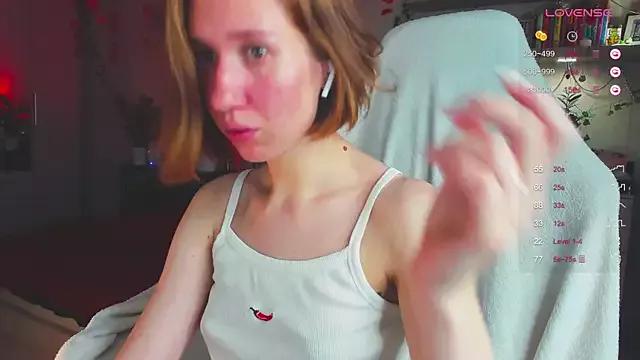 Ooooooli from StripChat