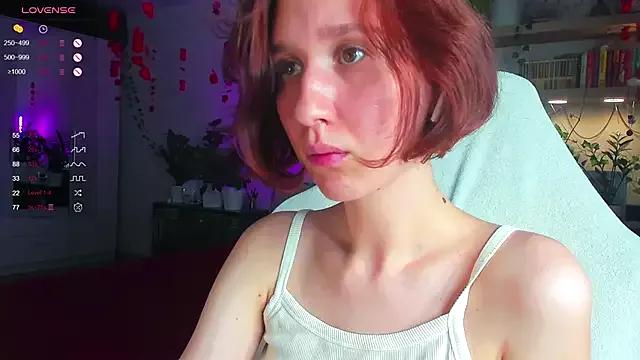 Ooooooli from StripChat