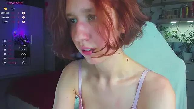 Ooooooli from StripChat