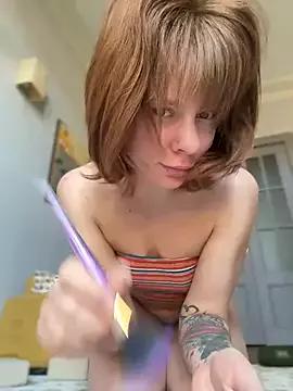 Oopsfoxy from StripChat