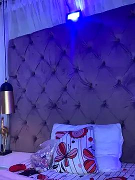 Orianabluee_ from StripChat is Freechat