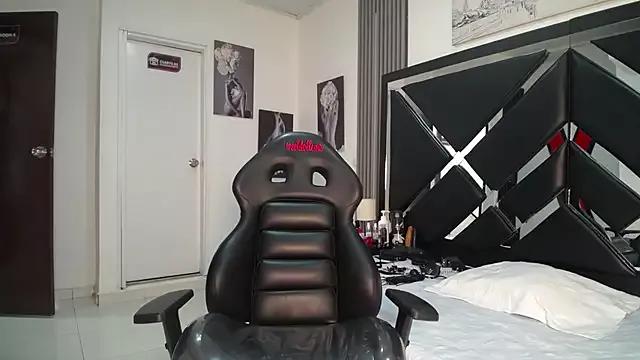 Osiris__79 from StripChat is Freechat