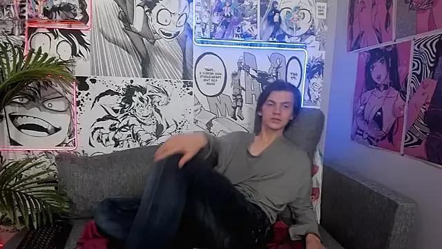 Discover our girls online shows and discover the company of countless livestreamers, with stunning shapes, sex toys and more.