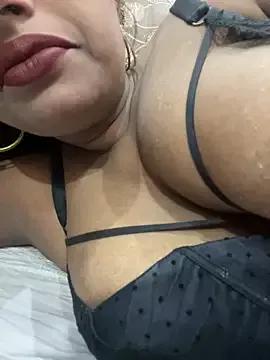 OyoWali-Bhabhi from StripChat