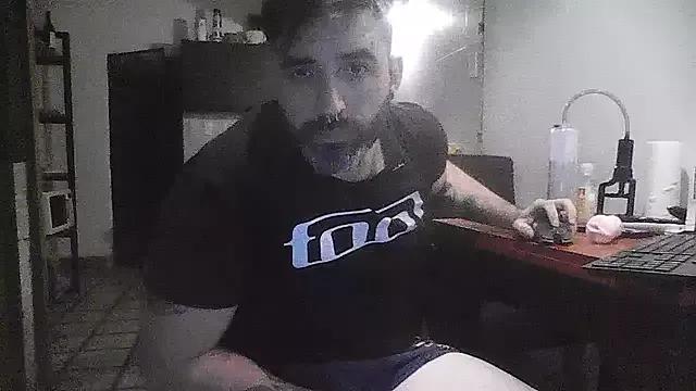 ozzypsico13 from StripChat