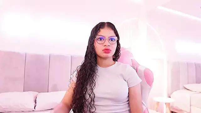 Parys_scott from StripChat is Freechat