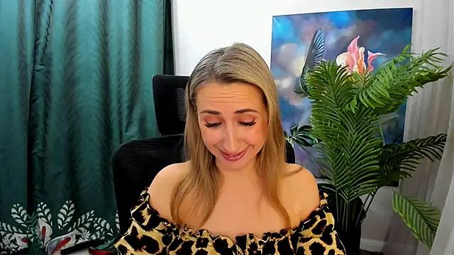 PassionGlow from StripChat