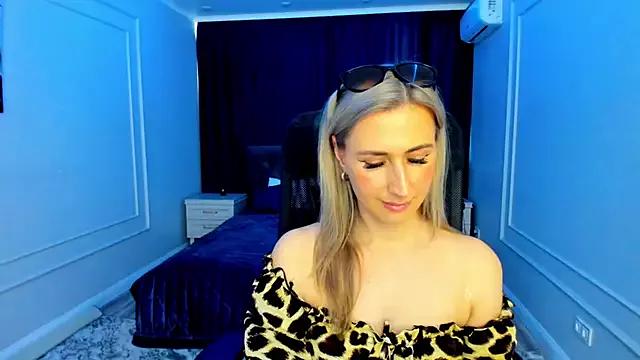 PassionGlow from StripChat