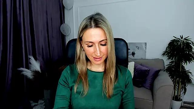 PassionGlow from StripChat