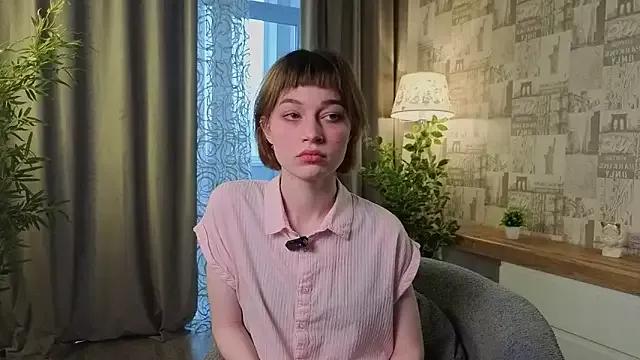 PaulaDauge from StripChat is Freechat