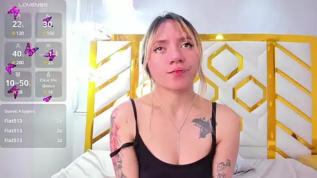 Paulina_darling from StripChat is Freechat