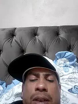 paulinhogostosinho from StripChat is Freechat