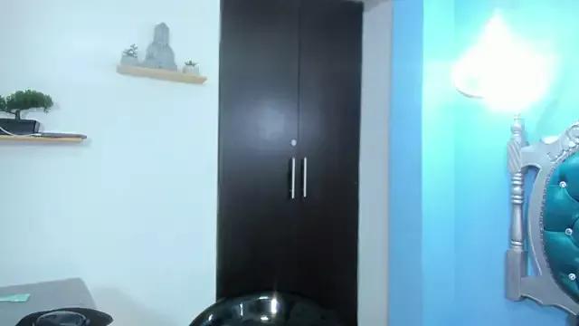 Pearl_ts from StripChat is Freechat