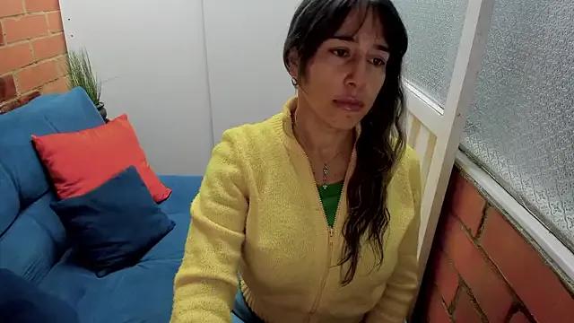 Penelope47 from StripChat