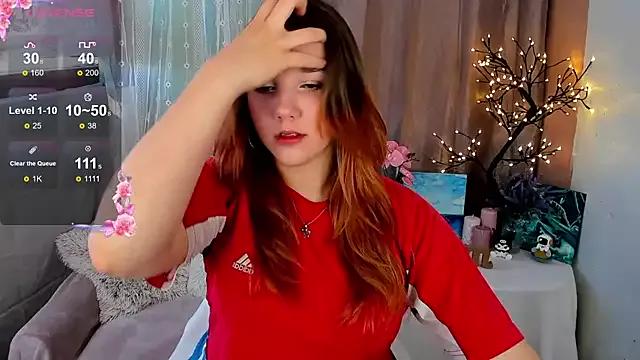 PenelopeOneGrey from StripChat