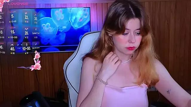 Penny_Staaar from StripChat